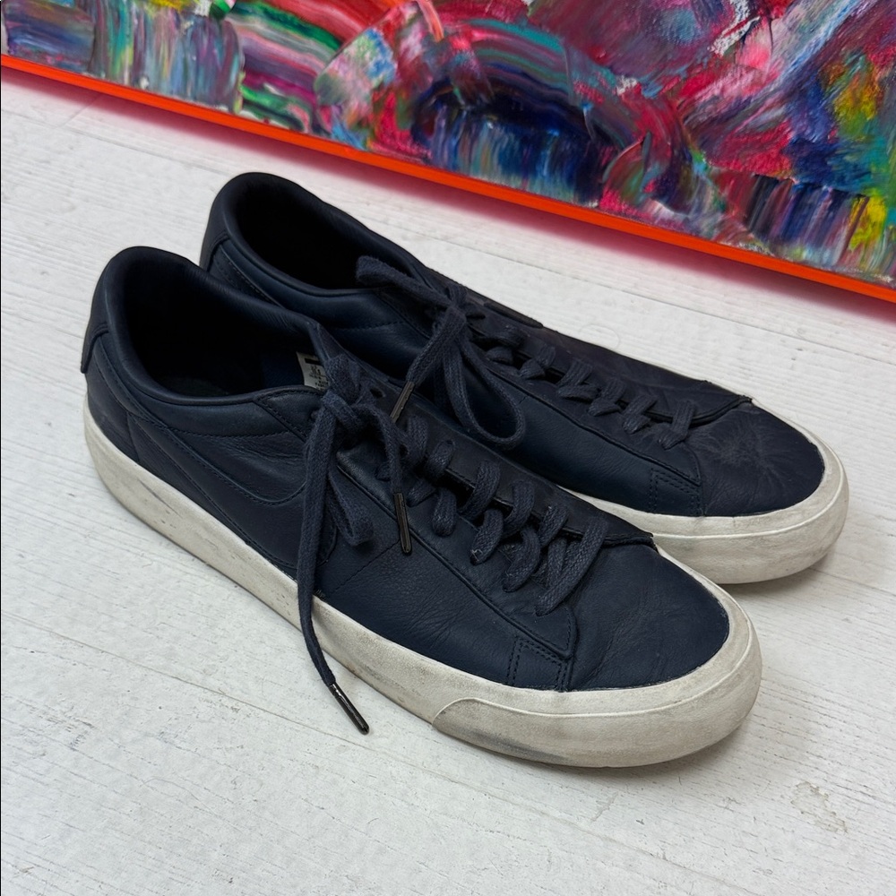 Men's navy Nike Sneakers